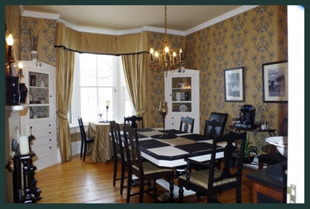 Quartermain House Bed & Breakfast フレデリクトン エクステリア 写真